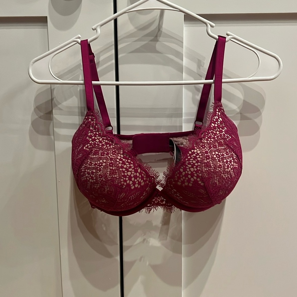 Victoria’s Secret push up bra
